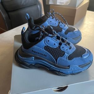 Balenciaga trainer size 29 mint condition